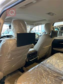 تۆیۆتا لاند کروزەر